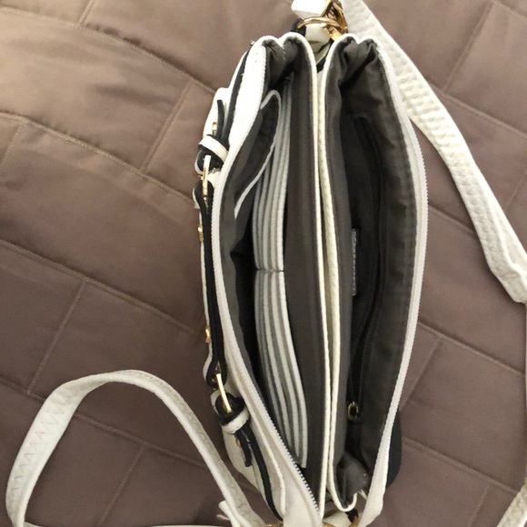 Leather, gold hardware - Picture 2 of 3